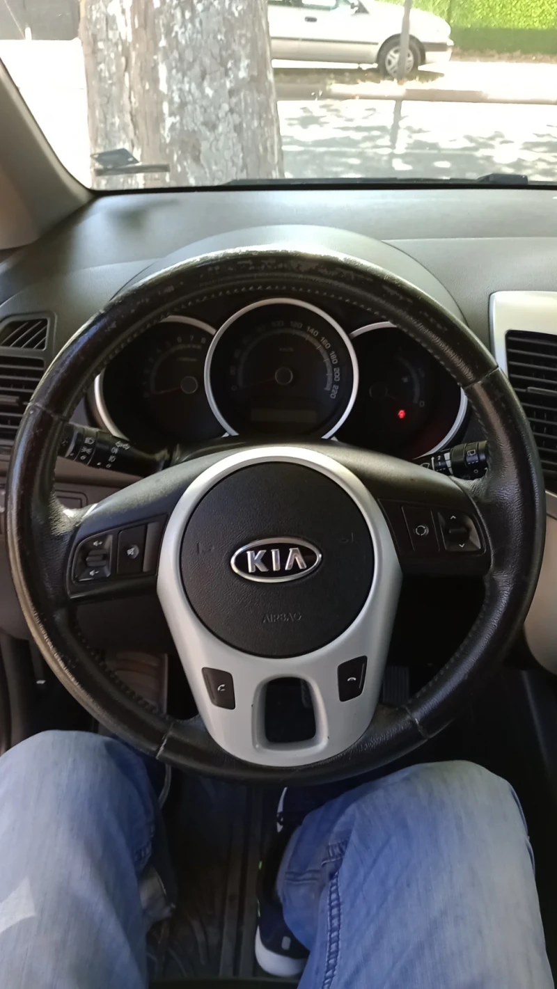 Kia Venga, снимка 15 - Автомобили и джипове - 47990247