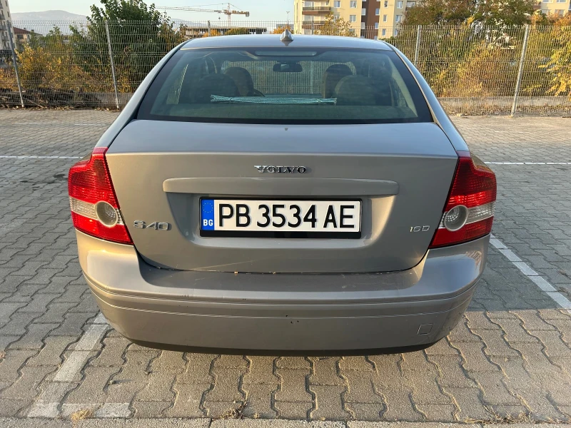 Volvo S40 КАПАРИРАНА - 1.6D, снимка 5 - Автомобили и джипове - 47755833