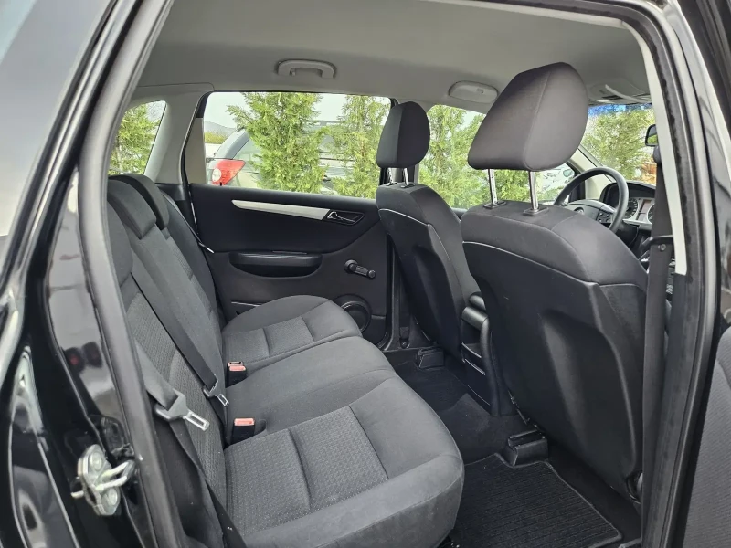 Mercedes-Benz B 150 1.5i-95kc= ПОДГРЕВ= КЛИМАТРОНИК= ВСИЧКО ПЛАТЕНО, снимка 14 - Автомобили и джипове - 49638317