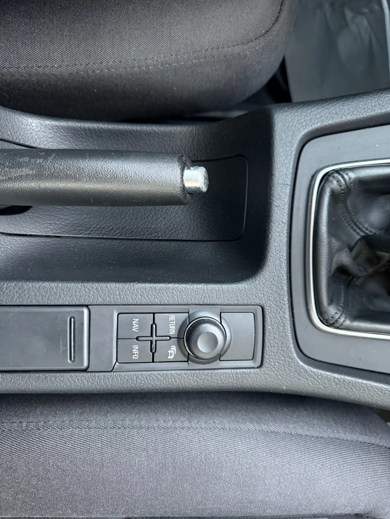 Audi A4 2.0TDI 140к.с. 6 Скорости, снимка 11 - Автомобили и джипове - 52727441