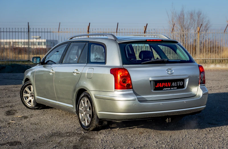 Toyota Avensis 1.8 VVTI | С ГАРАНЦИЯ!, снимка 6 - Автомобили и джипове - 52888160