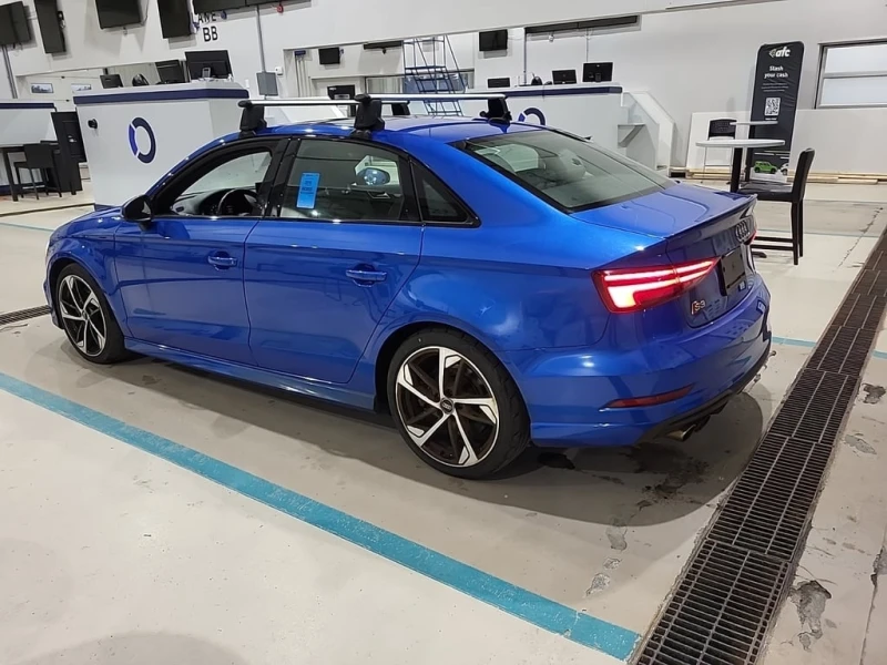 Audi S3 * TECHNIK * CARFAX * БЕЗ ПЪРВОНАЧАЛНА ВНОСКА, снимка 4 - Автомобили и джипове - 53125465
