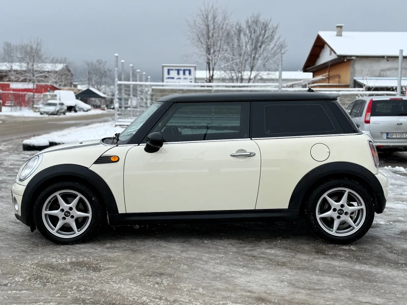 Mini Cooper 1.6d Панорама Кожен салон, снимка 4 - Автомобили и джипове - 53327729