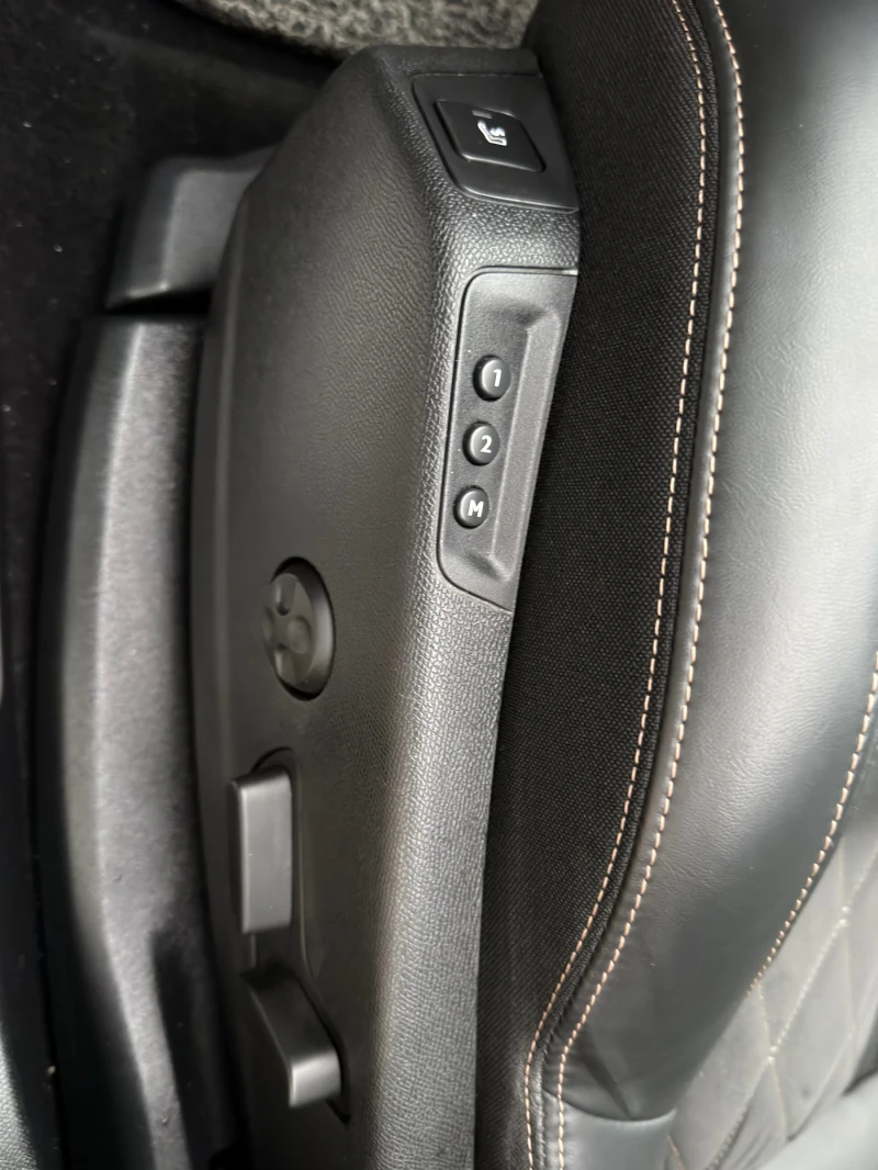 Peugeot 3008 GT EDITION 69.000 km , снимка 14 - Автомобили и джипове - 53366418