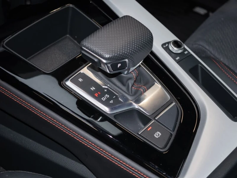 Audi A5 Quattro* АвтоКредит* (ЦЕНА ДО БГ), снимка 12 - Автомобили и джипове - 53375580