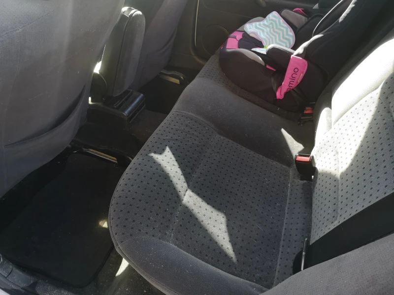 VW Passat, снимка 14 - Автомобили и джипове - 53456341