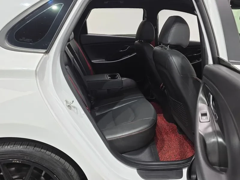 Hyundai I30, снимка 11 - Автомобили и джипове - 55049243