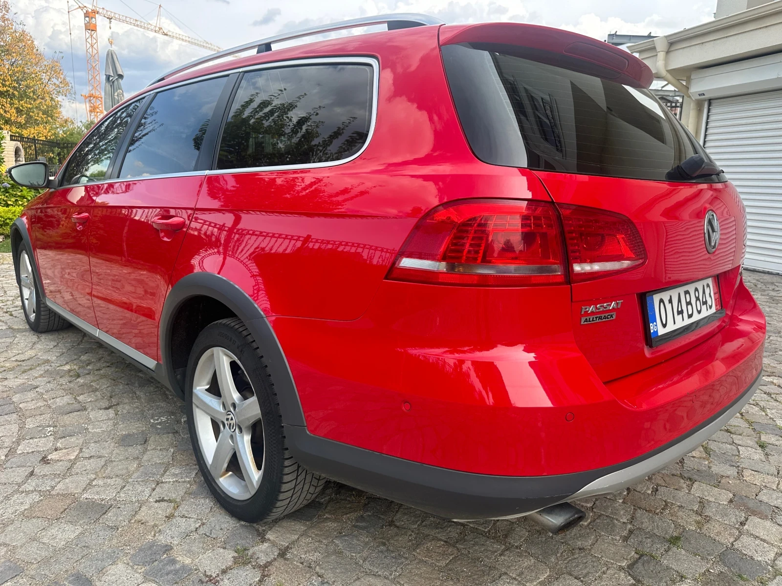 VW Passat Alltrack 2.0tsi SWISS LED PANORAMA KAMERA 211ps - изображение 7