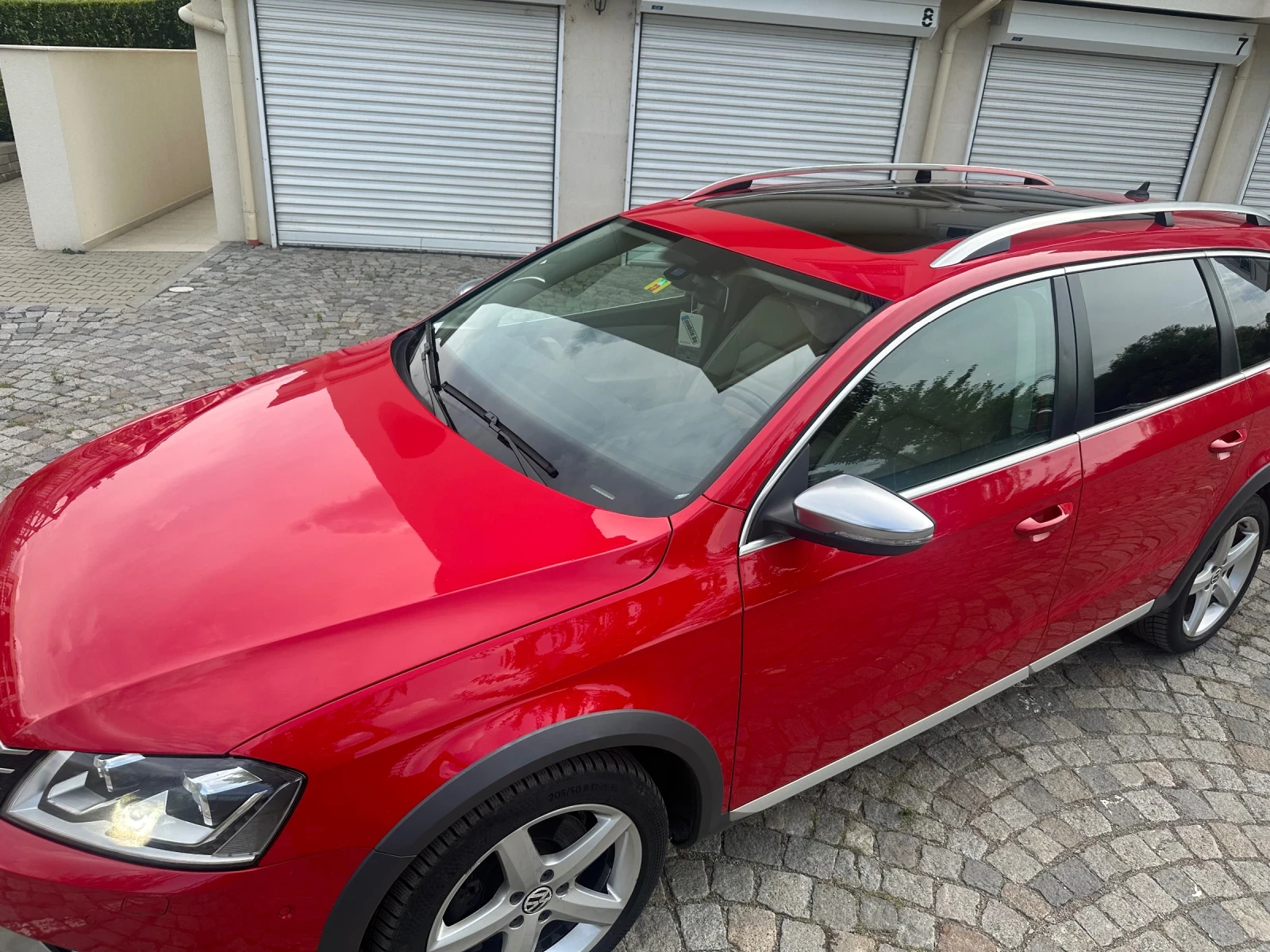 VW Passat Alltrack 2.0tsi SWISS LED PANORAMA KAMERA 211ps - изображение 9