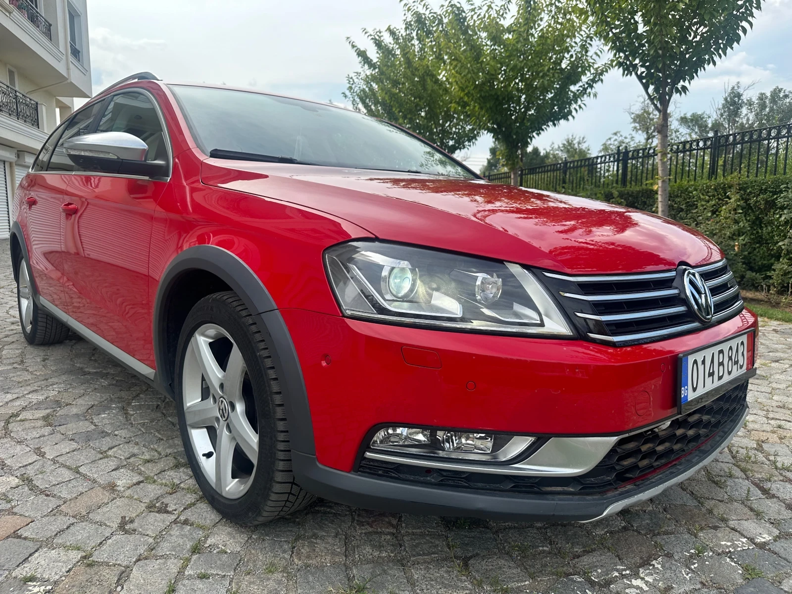 VW Passat Alltrack 2.0tsi SWISS LED PANORAMA KAMERA 211ps - изображение 3