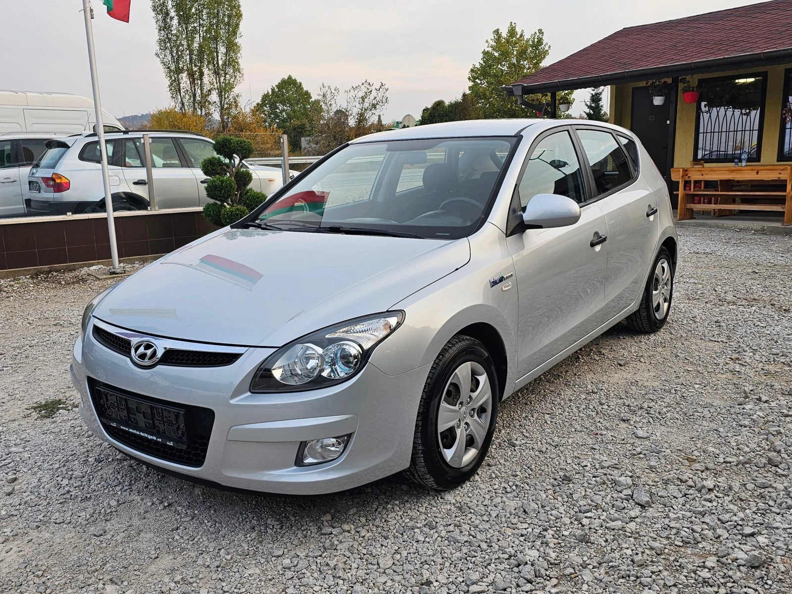 Hyundai I30 1.4i КЛИМАТРОНИК РЕАЛНИ КИЛОМЕТРИ - [1] 