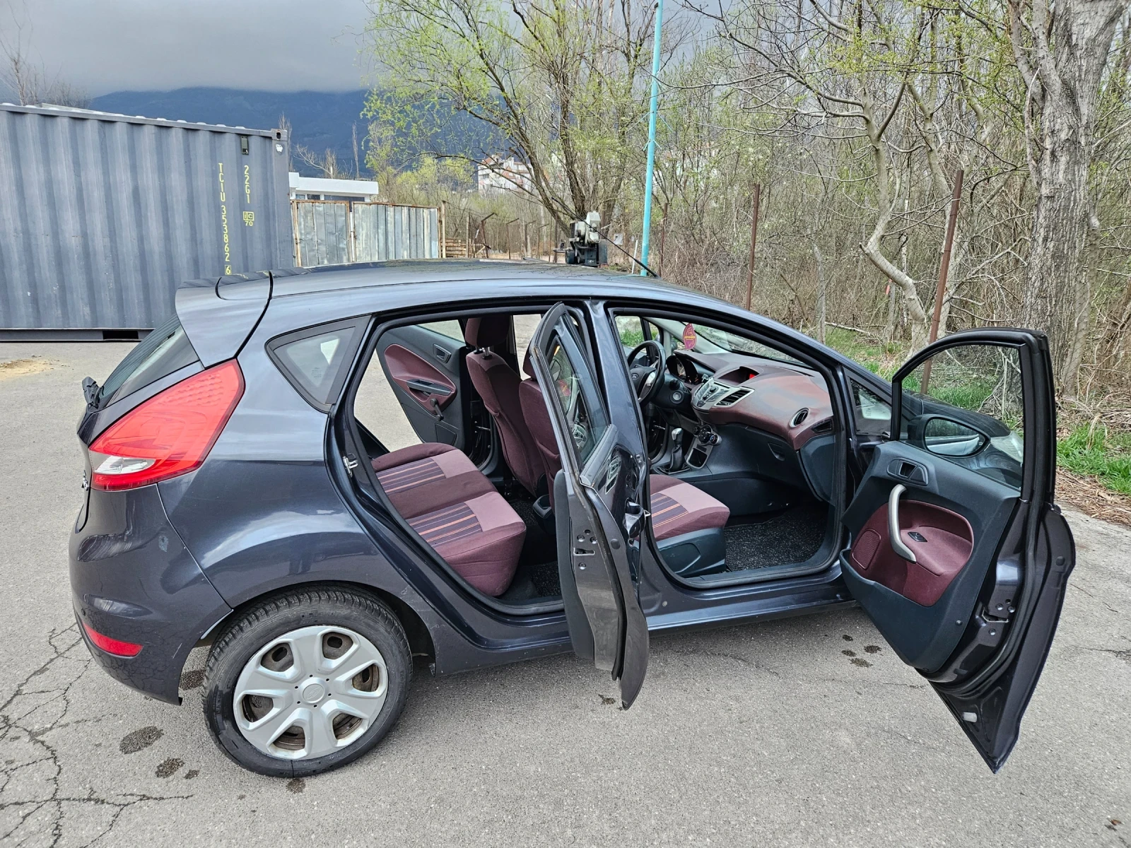 Ford Fiesta  - изображение 6