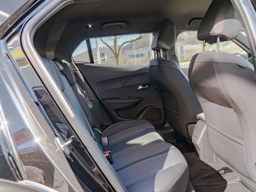 Peugeot 2008 ELECTRIC/ALLURE/136HP/360/SHZ/NAVI/LED/E161 - изображение 8