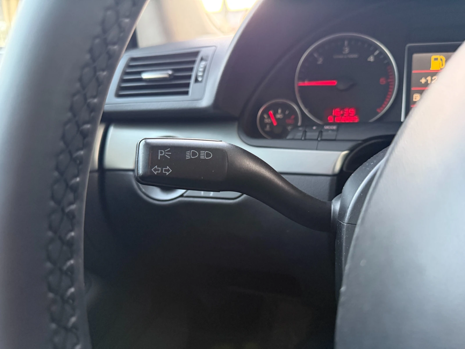 Audi A4 2.0TDI 140�.�. 6 �������� | Mobile.bg � ����������� 15