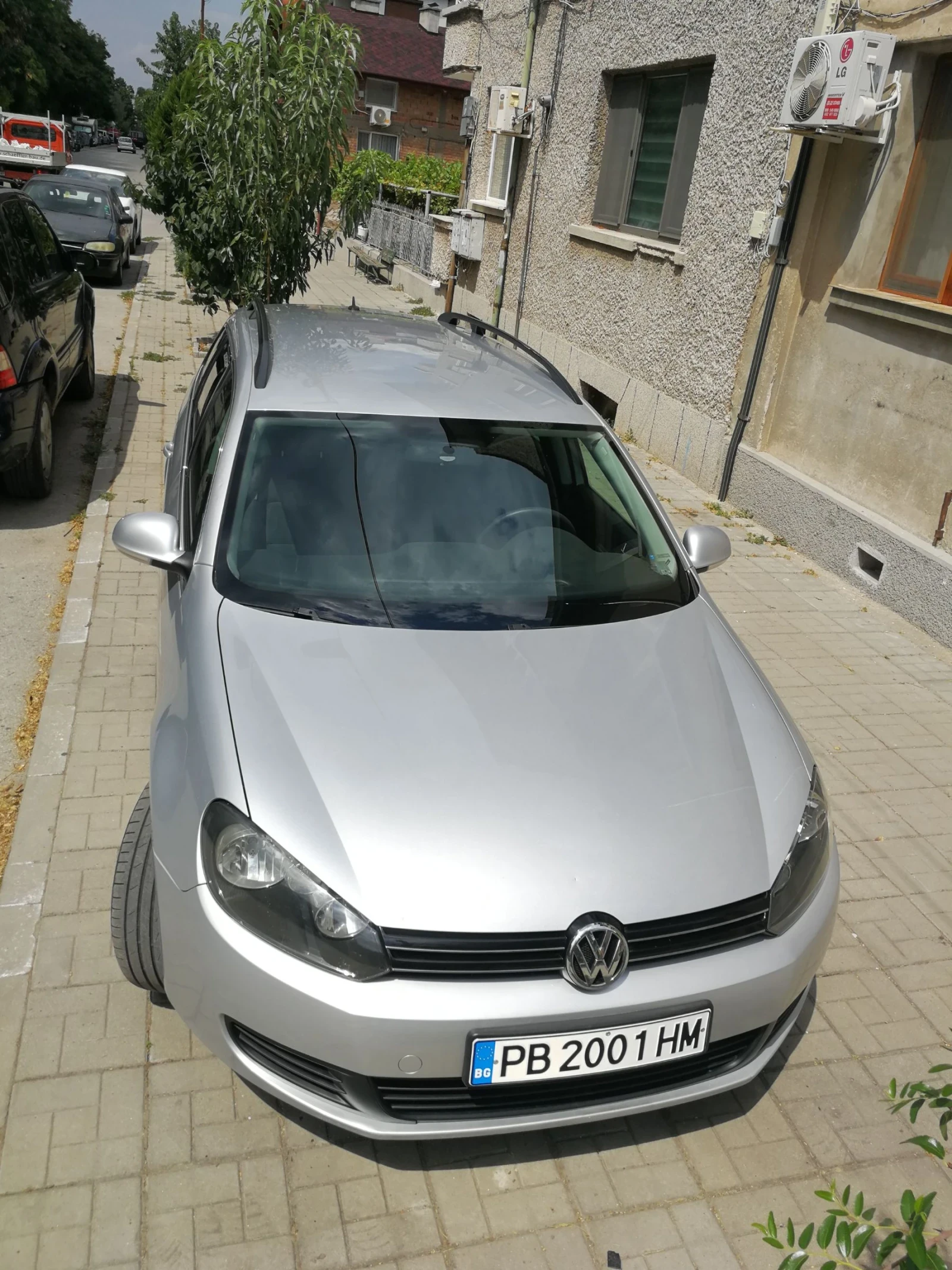 VW Golf Variant VI - 1.6tdi, снимка 3 - Автомобили и джипове - 53609699