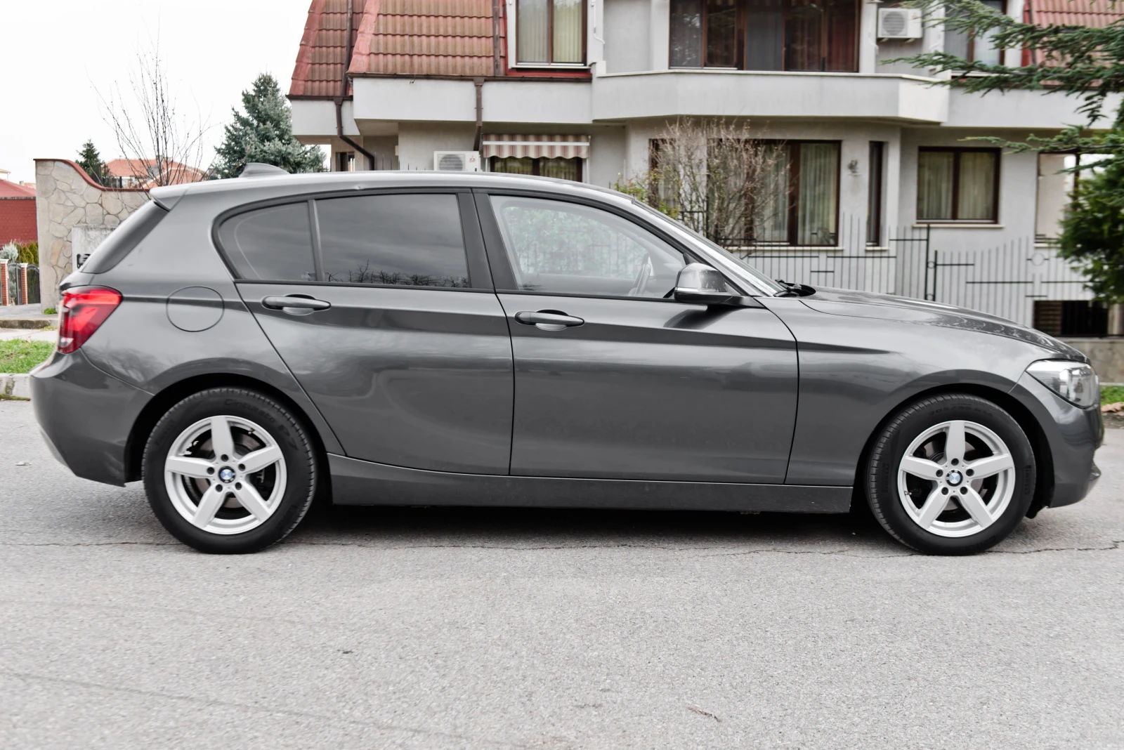 BMW 118 Автомат - изображение 4