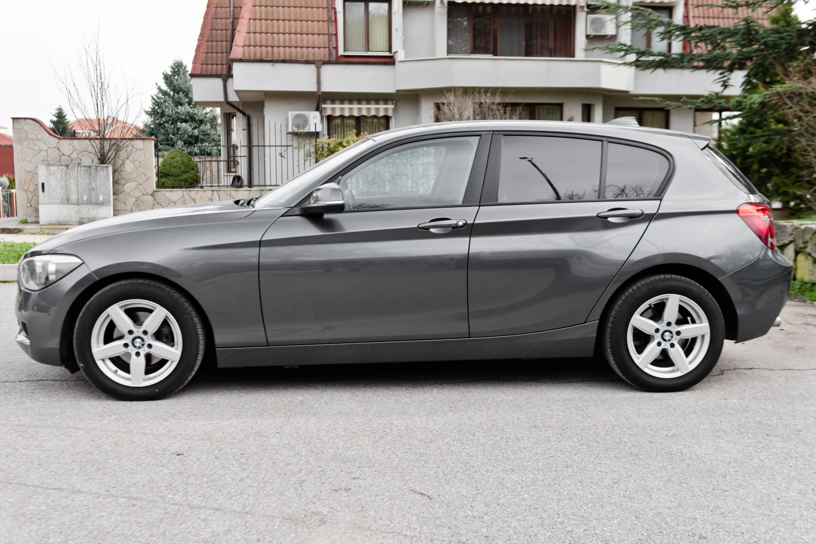 BMW 118 Автомат - изображение 8