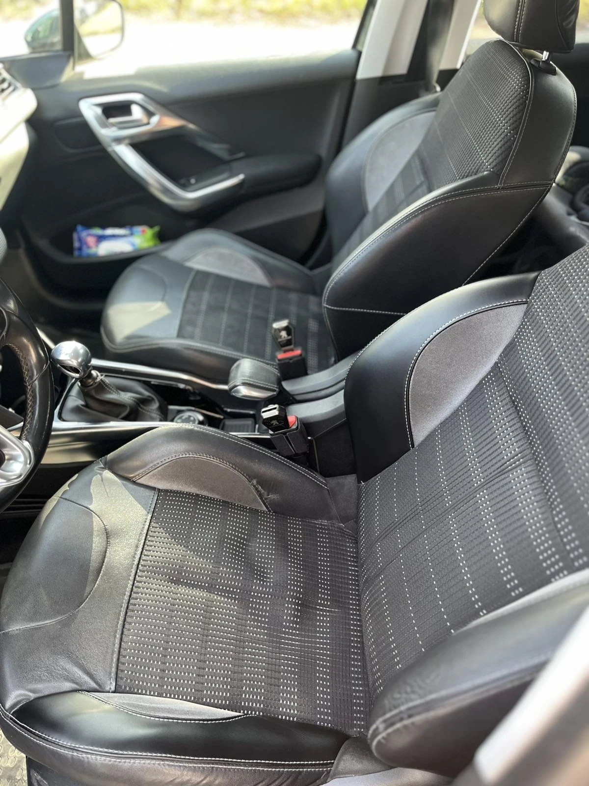 Peugeot 2008, снимка 16 - Автомобили и джипове - 53784061