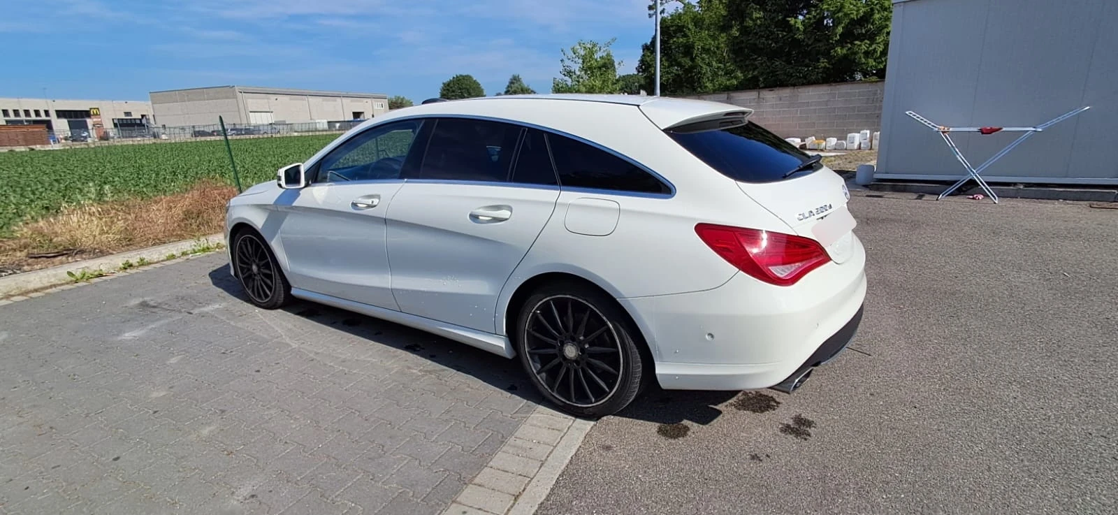 Mercedes-Benz CLA 200 D SW Automatic Premium Dark Night, снимка 5 - Автомобили и джипове - 54212729