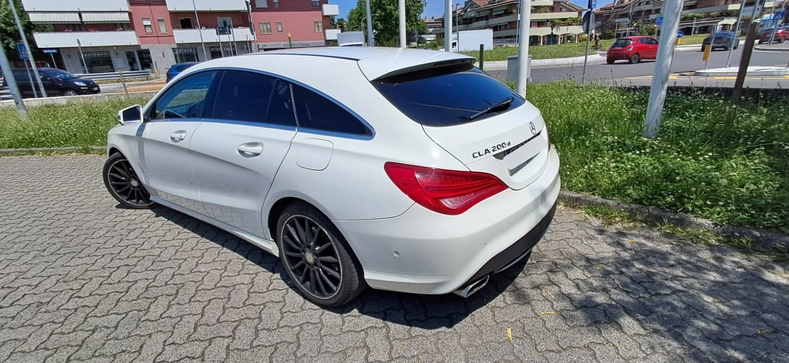 Mercedes-Benz CLA 200 D SW Automatic Premium Dark Night, снимка 6 - Автомобили и джипове - 54212729