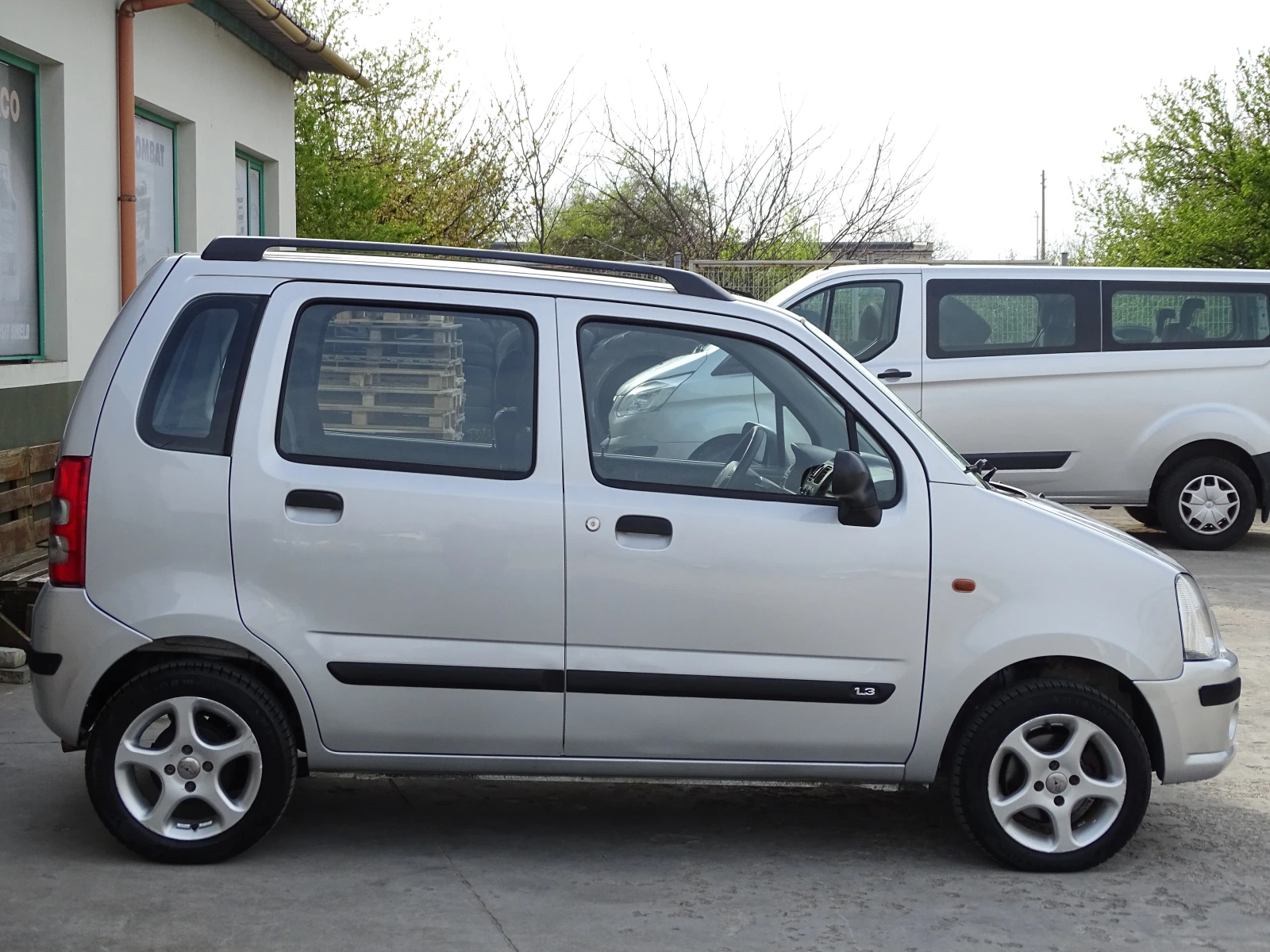 Suzuki Wagon r 1.3i_АВТОМАТИК_* , снимка 4 - Автомобили и джипове - 54236063