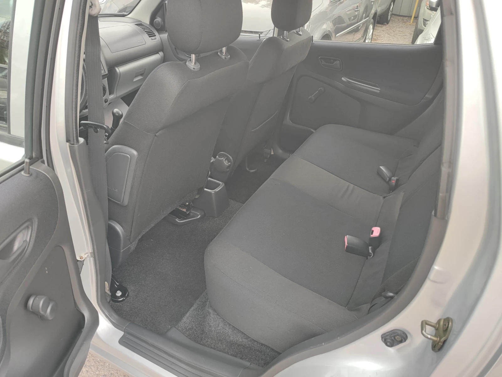 Subaru Justy 1.3-92ks-4X4-КЛИМАТИК, снимка 15 - Автомобили и джипове - 54868193