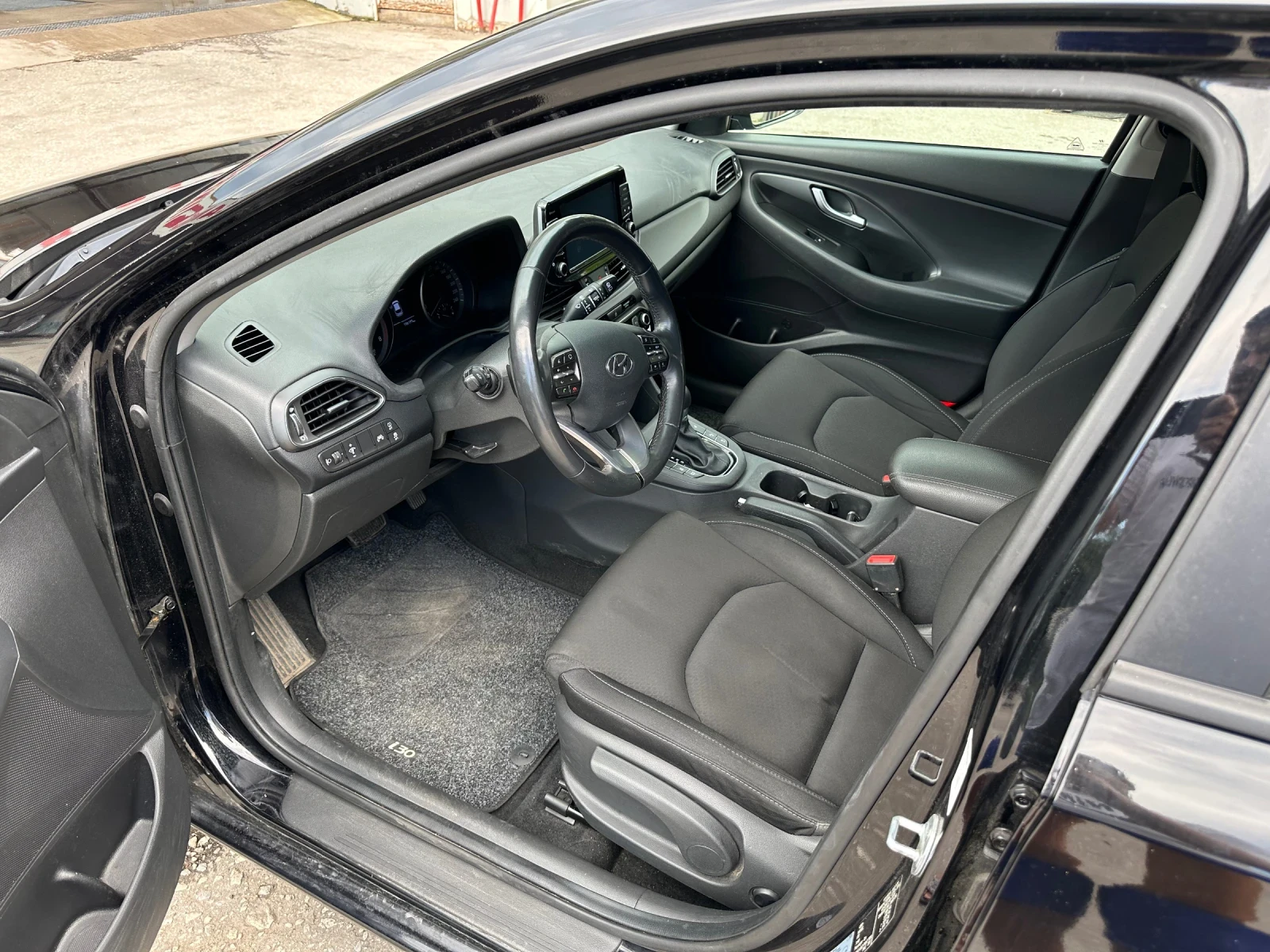 Hyundai I30, снимка 8 - Автомобили и джипове - 55103958