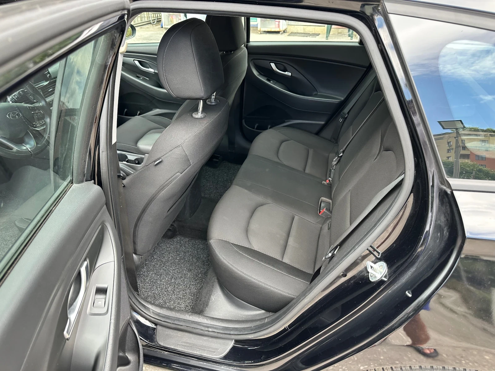 Hyundai I30, снимка 11 - Автомобили и джипове - 55103958