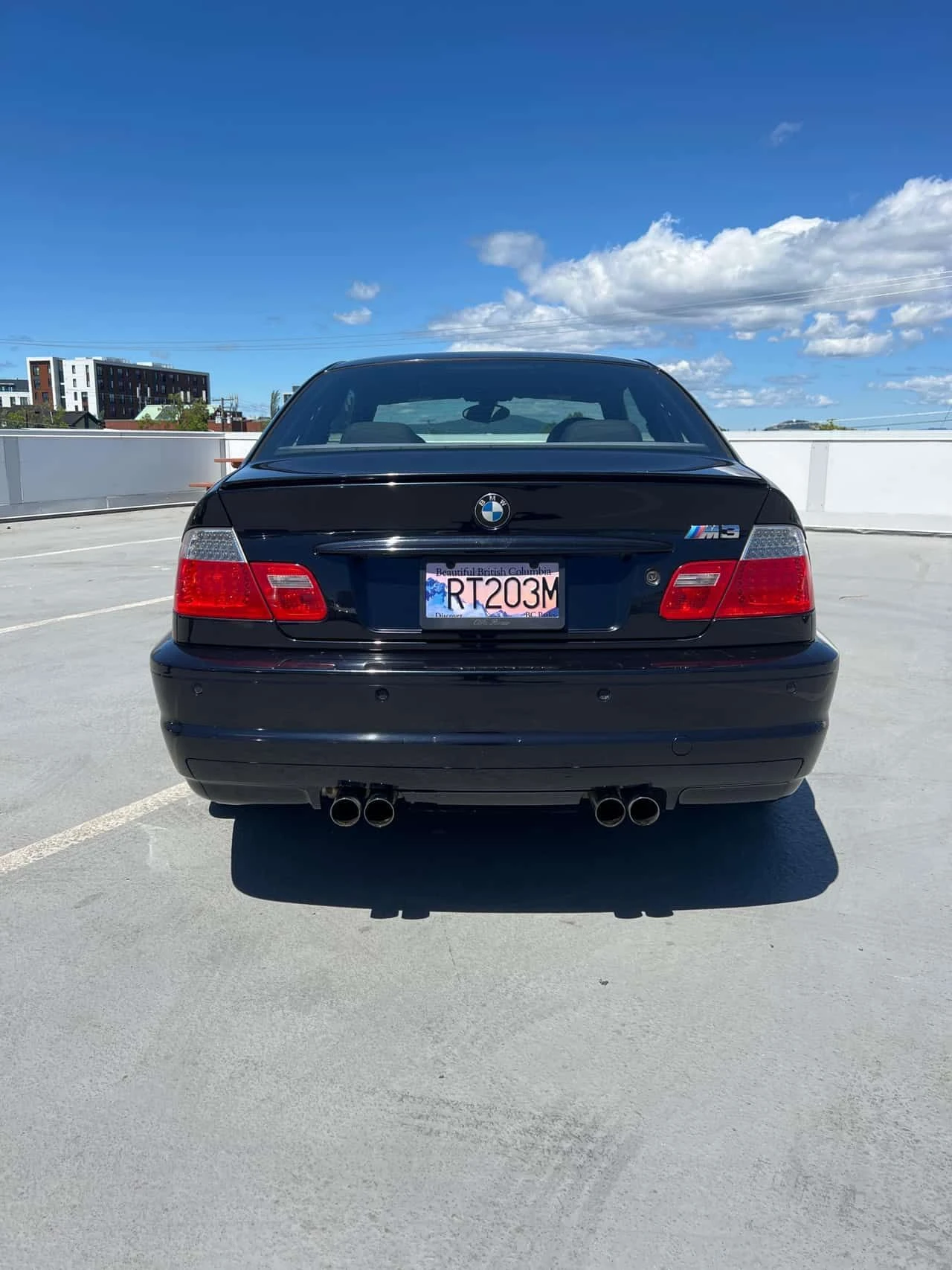 BMW M3 * CARFAX * БЕЗ ПЪРВОНАЧАЛНА ВНОСКА, снимка 4 - Автомобили и джипове - 55410520