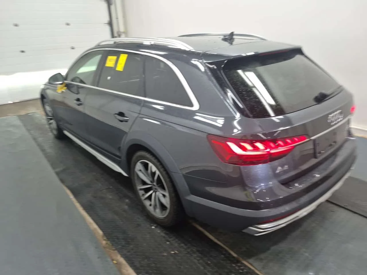 Audi A4 Allroad * PROGRESSIV * CARFAX * , снимка 4 - Автомобили и джипове - 55541671