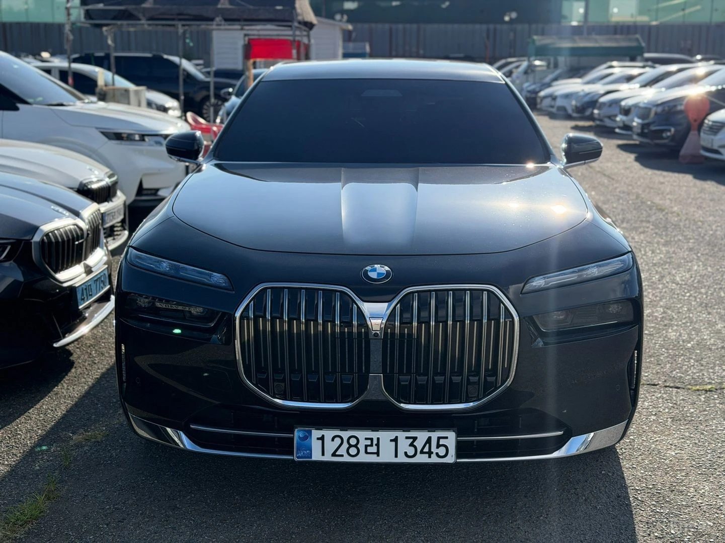 BMW 740 sDrive Design Pure Excellence, снимка 3 - Автомобили и джипове - 55607508