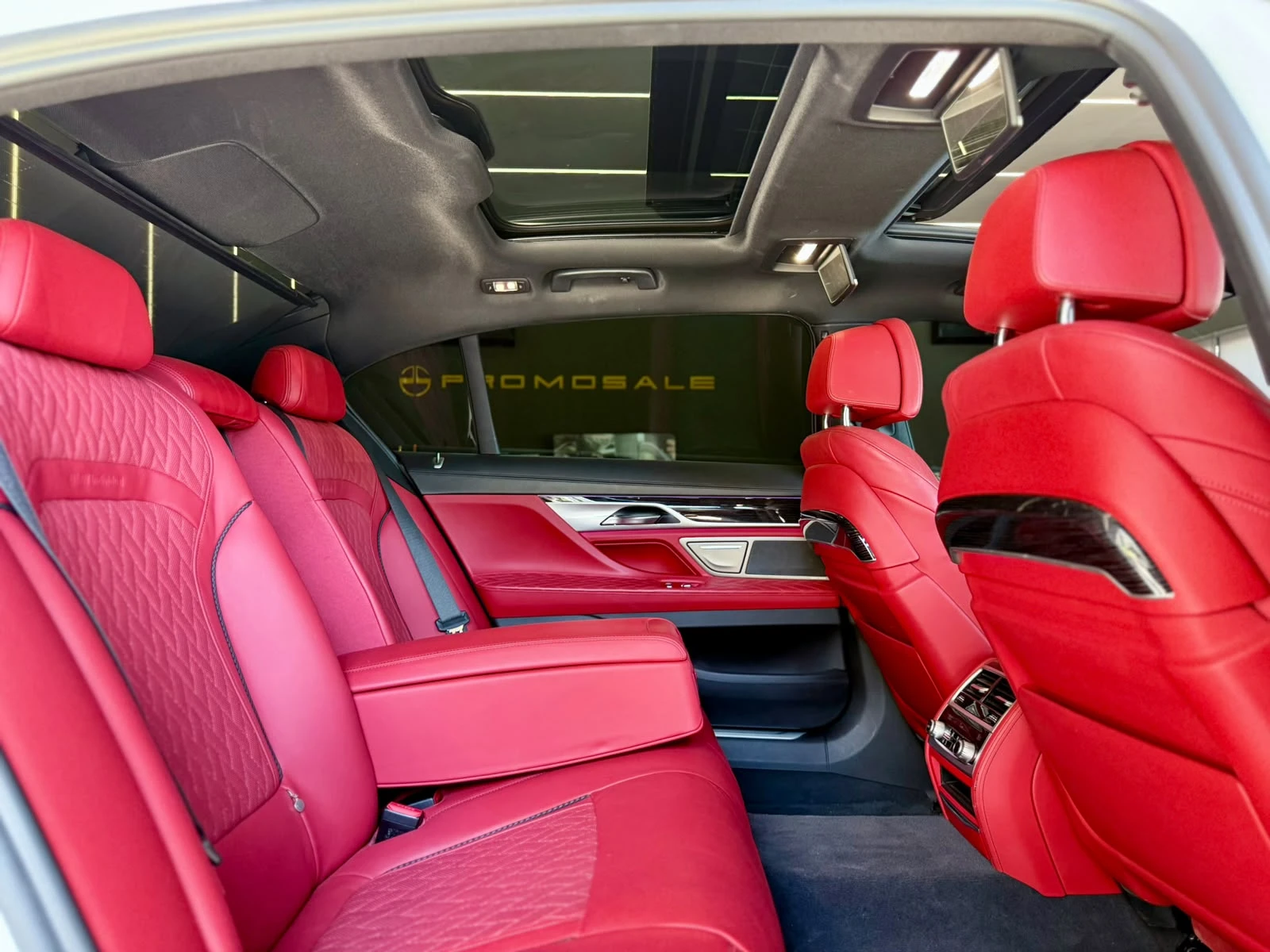 BMW 740 i Long* M-Sport* FULL* Individual* ЛИЗИНГ, снимка 14 - Автомобили и джипове - 55629292