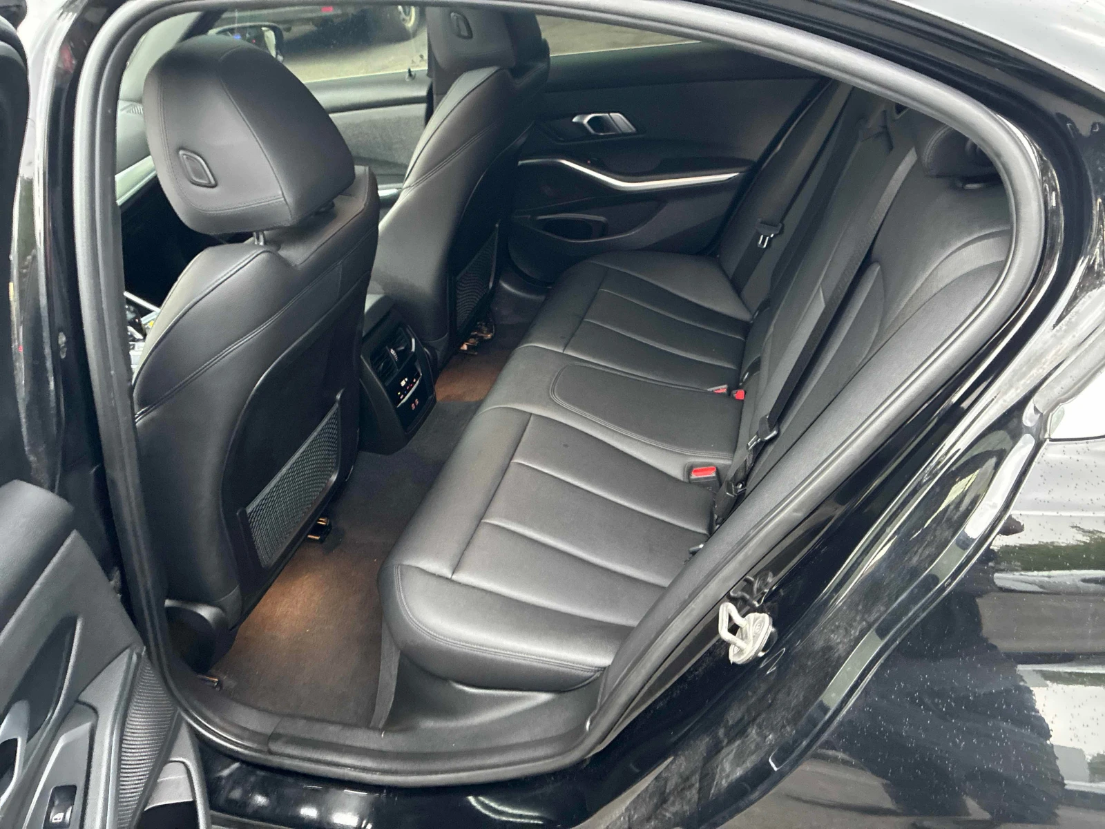BMW 330 XDRIVE30I * DIGITAL* ШИБИДАХ* ПОДГРЕВИ* , снимка 10 - Автомобили и джипове - 55839255