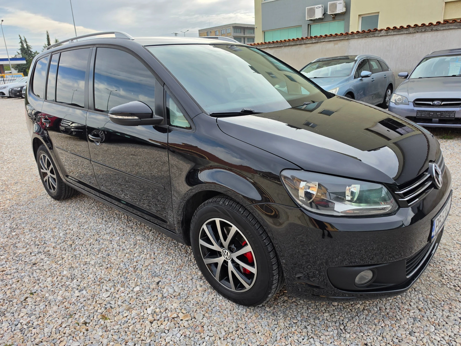 VW Touran 1.6TDI HIGHLINE , снимка 5 - Автомобили и джипове - 56328971