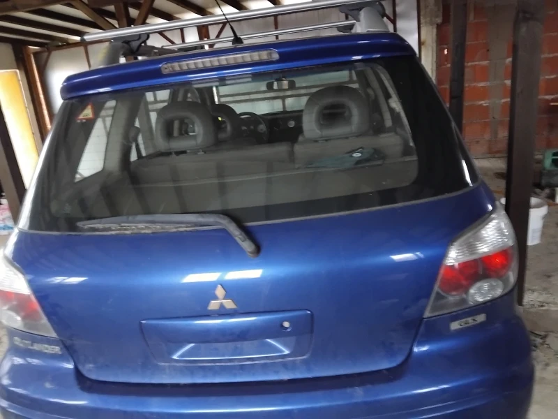 Mitsubishi Outlander, снимка 7 - Автомобили и джипове - 52467652