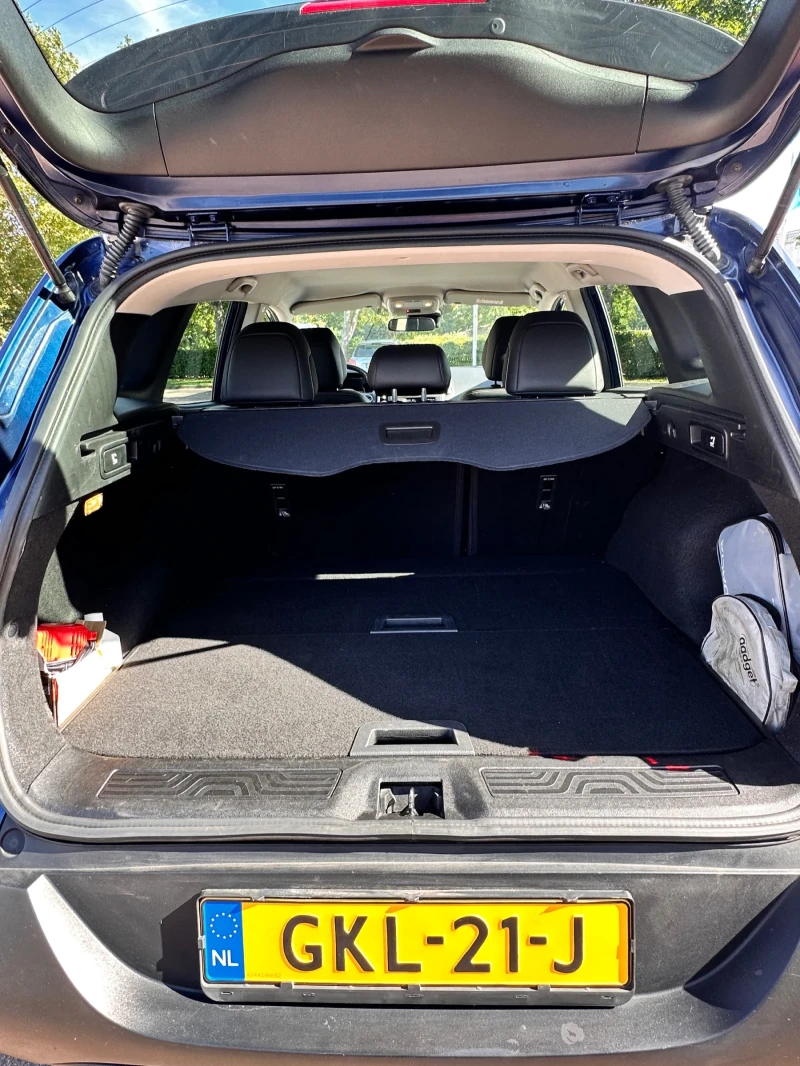 Renault Kadjar, снимка 13 - Автомобили и джипове - 52860735