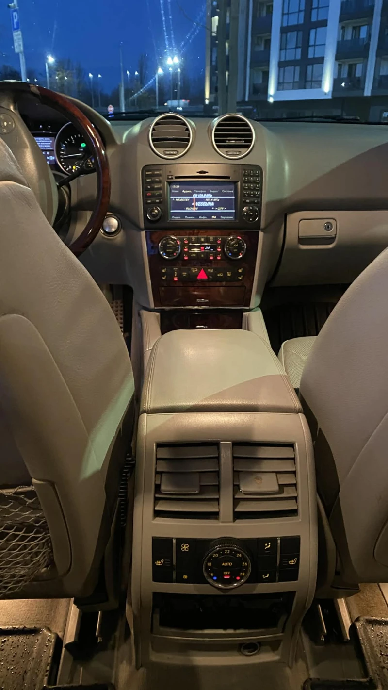 Mercedes-Benz ML 350 3.0CDI* 4-MATIC* FACELIFT* , снимка 9 - Автомобили и джипове - 53076625