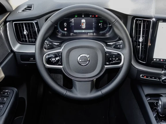 Volvo XC60 T6 Recharge AWD = Plus Dark = Гаранция - изображение 7