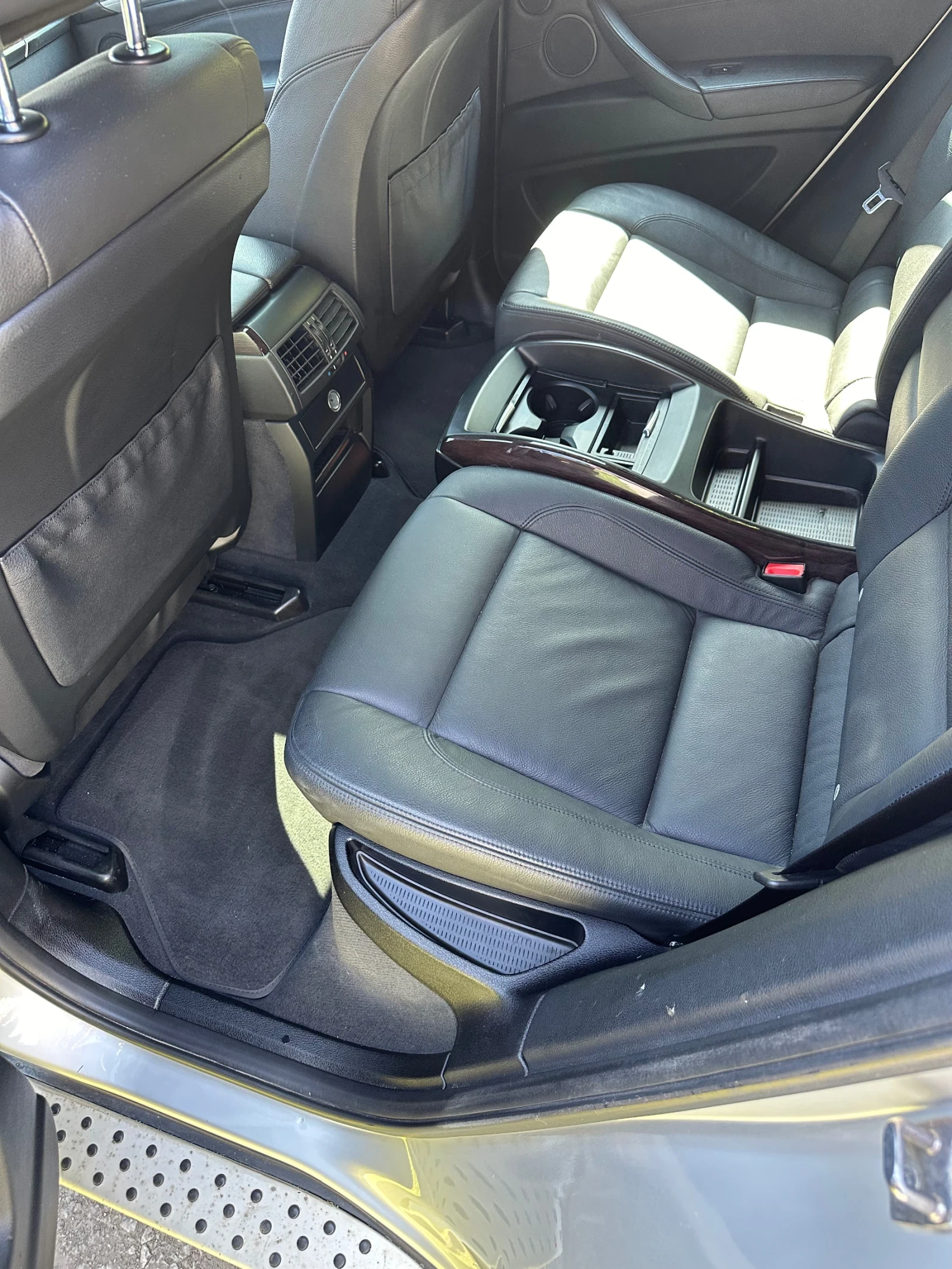 BMW X6 X-Drive 3.0d с пълно каско и регистрация - изображение 9
