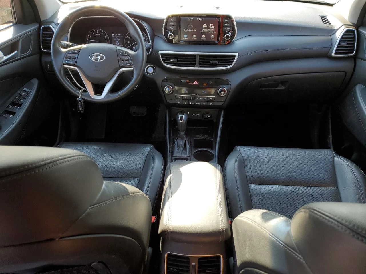 Hyundai Tucson LIMITED Подгрев* Кожа* М.Точка* Lane Assist* 4X4*  - изображение 8