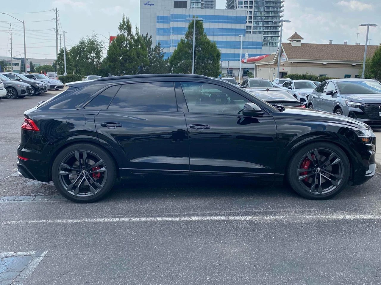 Audi SQ8 QUATTRO* Авто финансиране* Карфакс - изображение 3