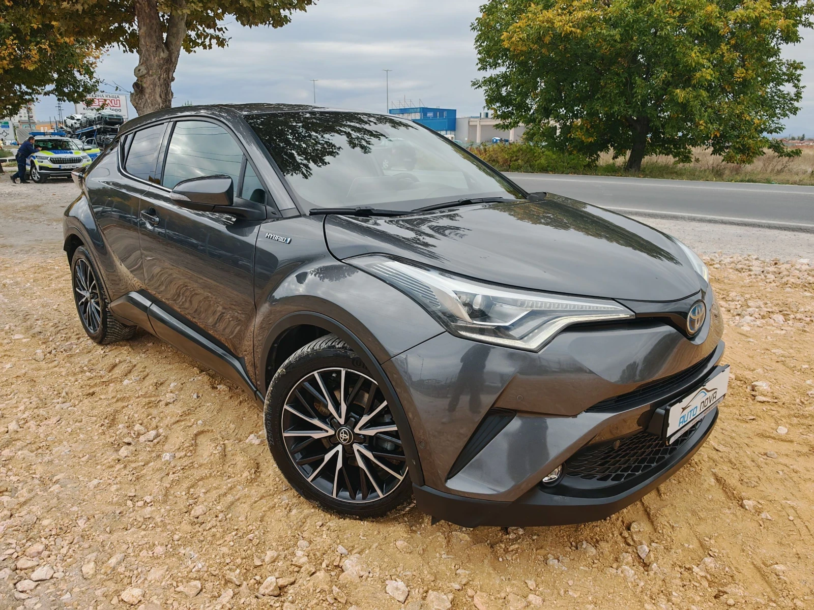 Toyota C-HR 1.8  122 .. LOUNGE! !  ! | Mobile.bg   1