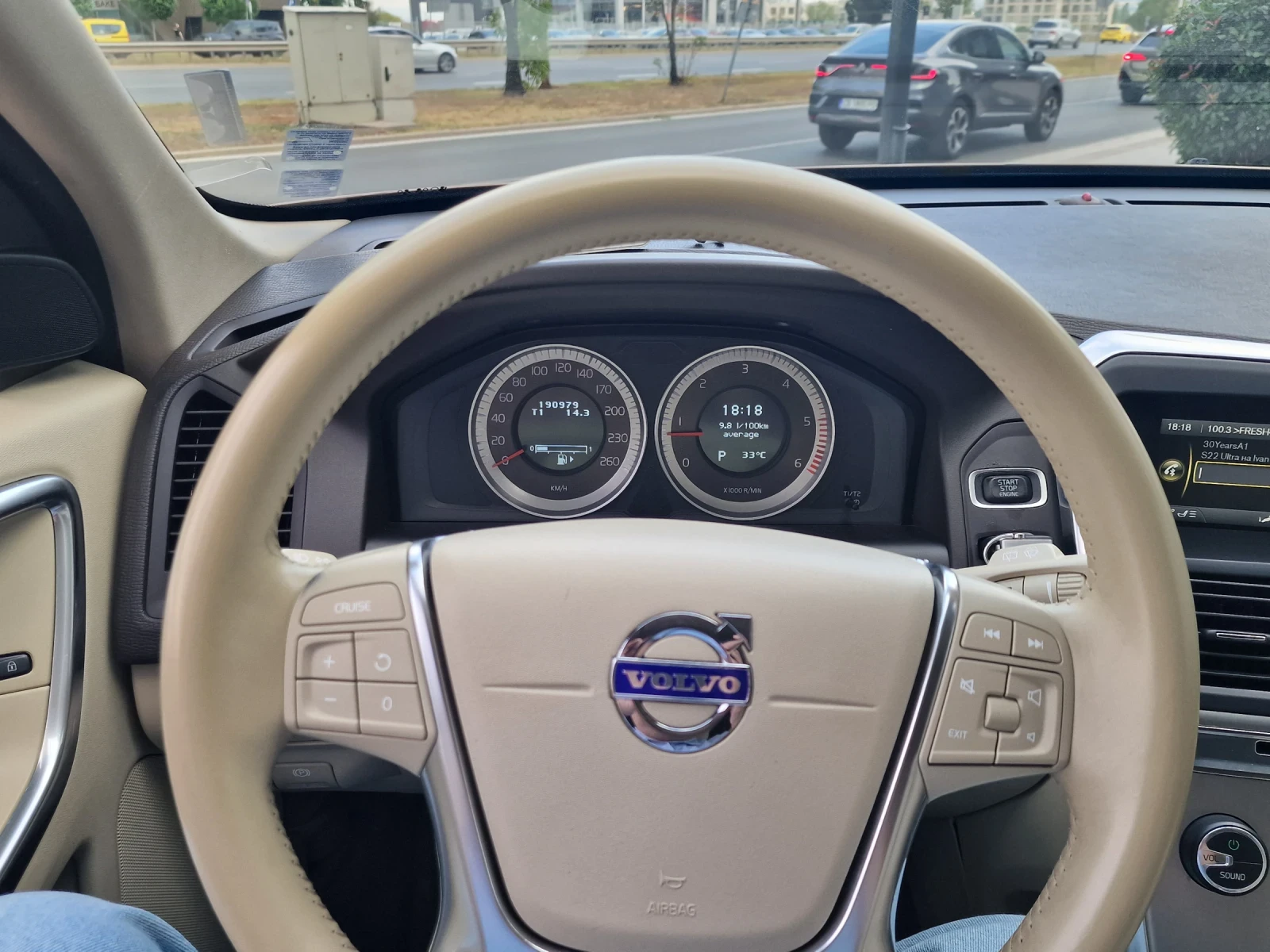 Volvo XC60 2.4 D3 163к.с - изображение 8