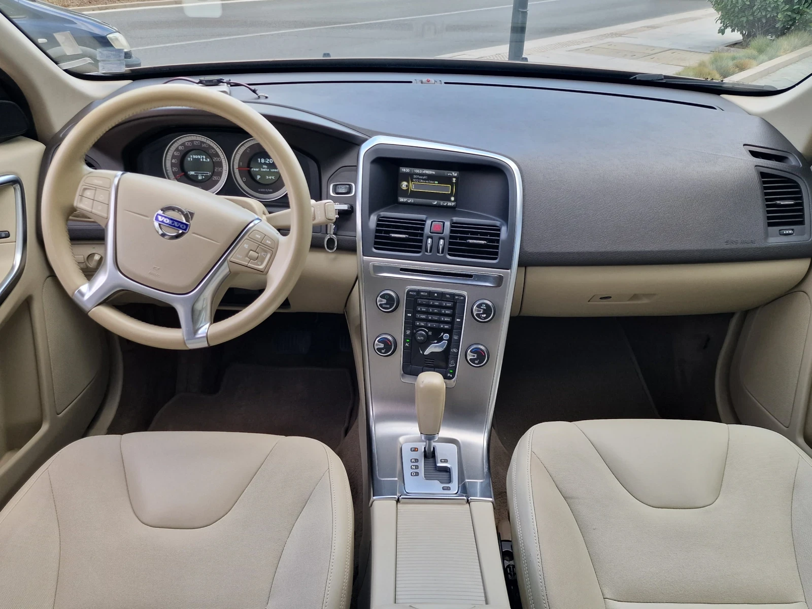 Volvo XC60 2.4 D3 163к.с - изображение 10