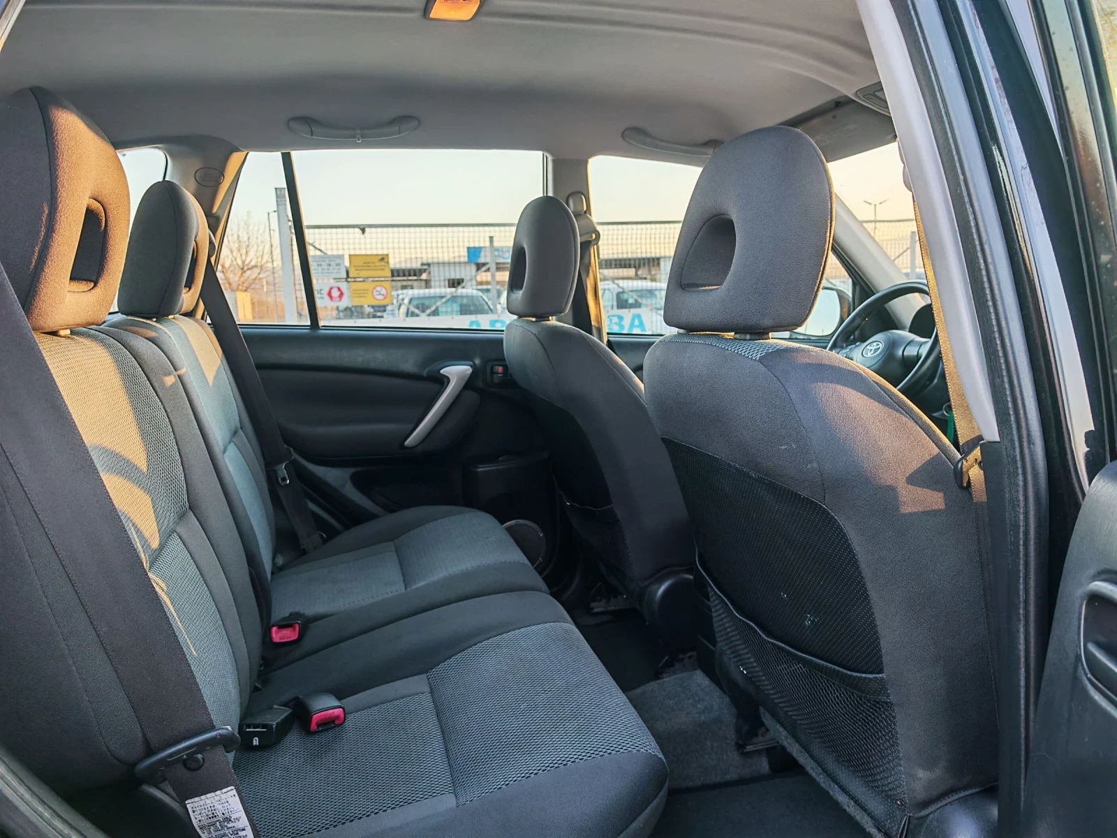 Toyota Rav4 2.0 116 �.�. �����! 4�4!  | Mobile.bg � ����������� 12