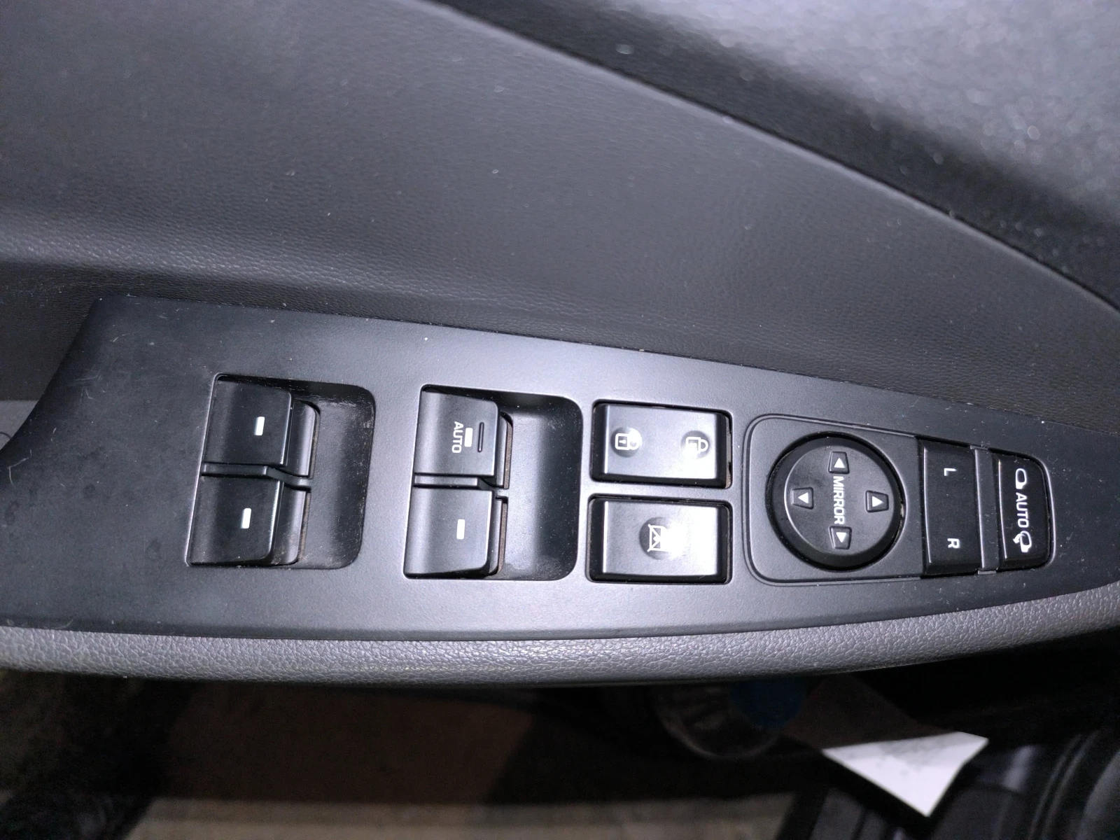 Hyundai Tucson, снимка 6 - Автомобили и джипове - 53709749