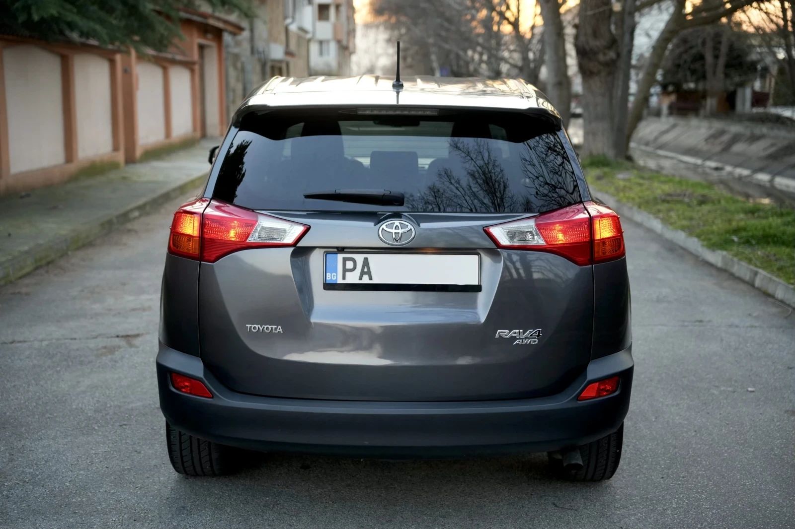 Toyota Rav4 2.2 D4D * 4�4 * 150�� * 6�� * ������� � ������ | Mobile.bg � ����������� 5