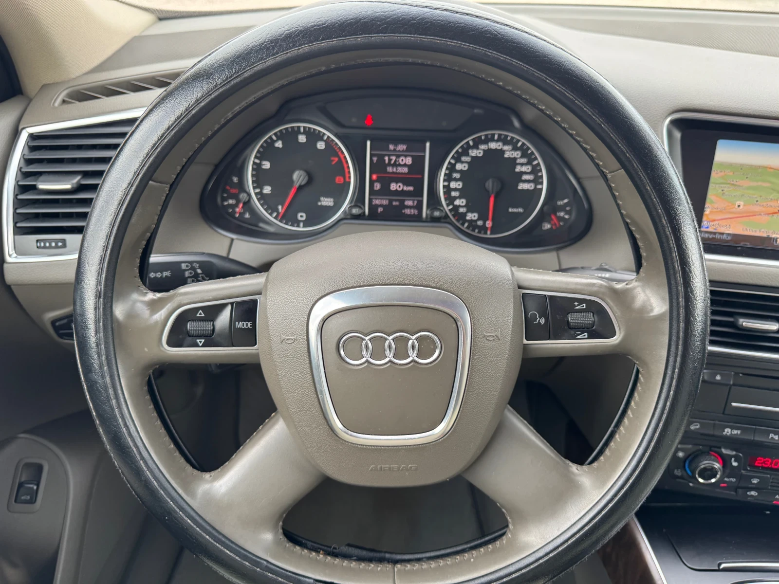 Audi Q5 2.0TFSI / 211ps / 4x4 /, снимка 16 - Автомобили и джипове - 54160811