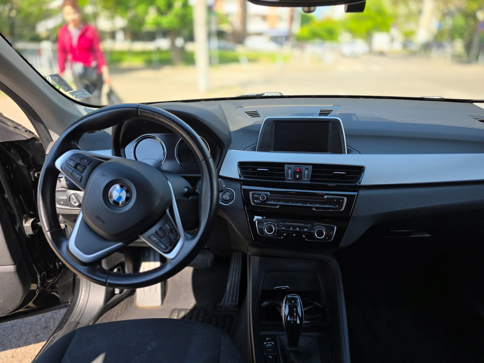 BMW X1 sDrive18i , снимка 15 - Автомобили и джипове - 54182007