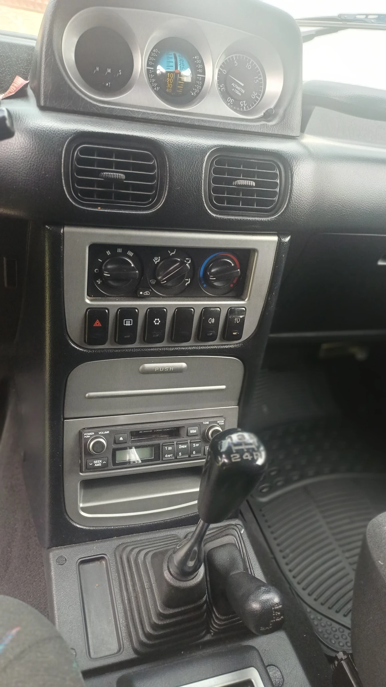 Hyundai Galloper 2.5tdi, снимка 7 - Автомобили и джипове - 54919049
